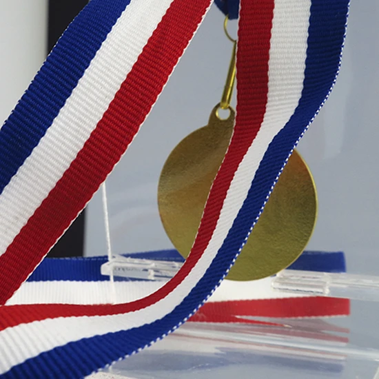 Ruban pour médaille V2-R/W/BL Ruban pour médaille V2-R/W/BL – Image 3